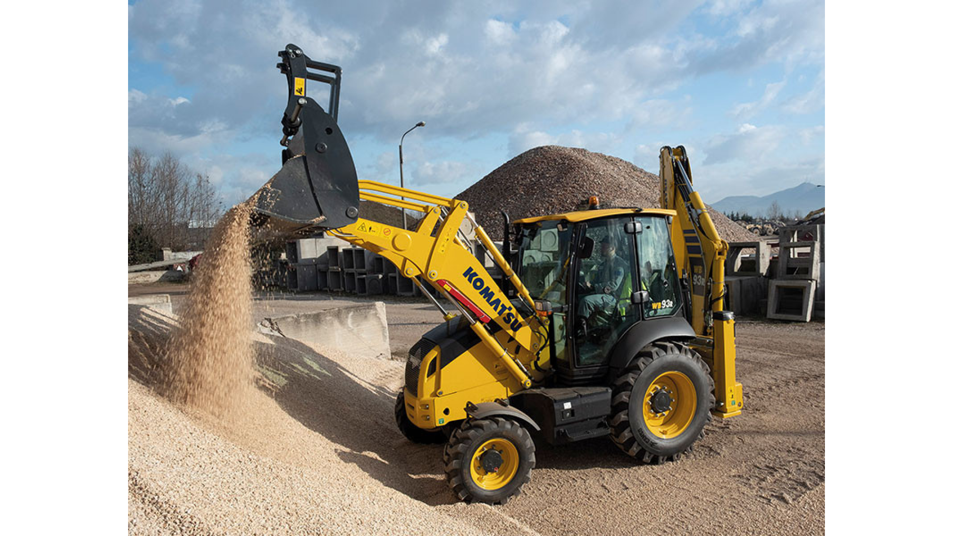 Terna KOMATSU WB93R-8
