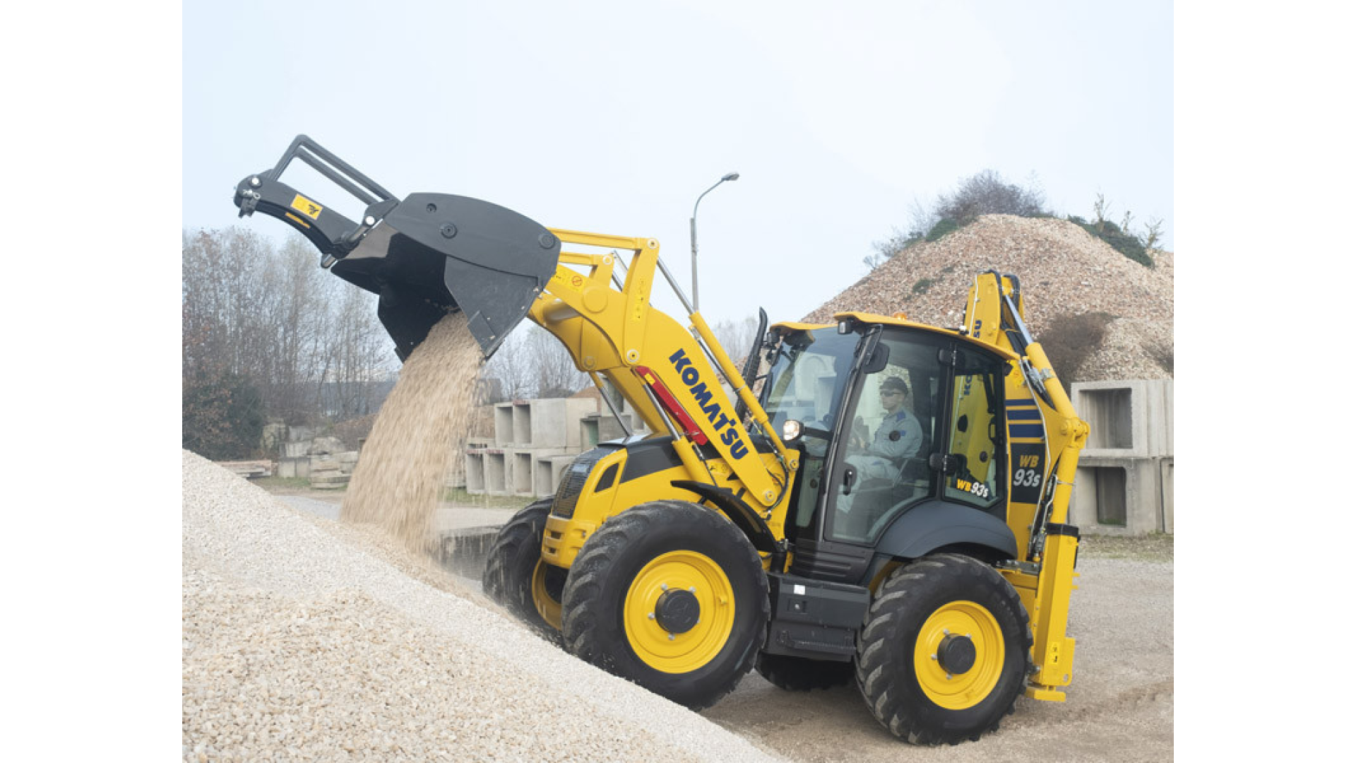 Terna KOMATSU WB93S-8