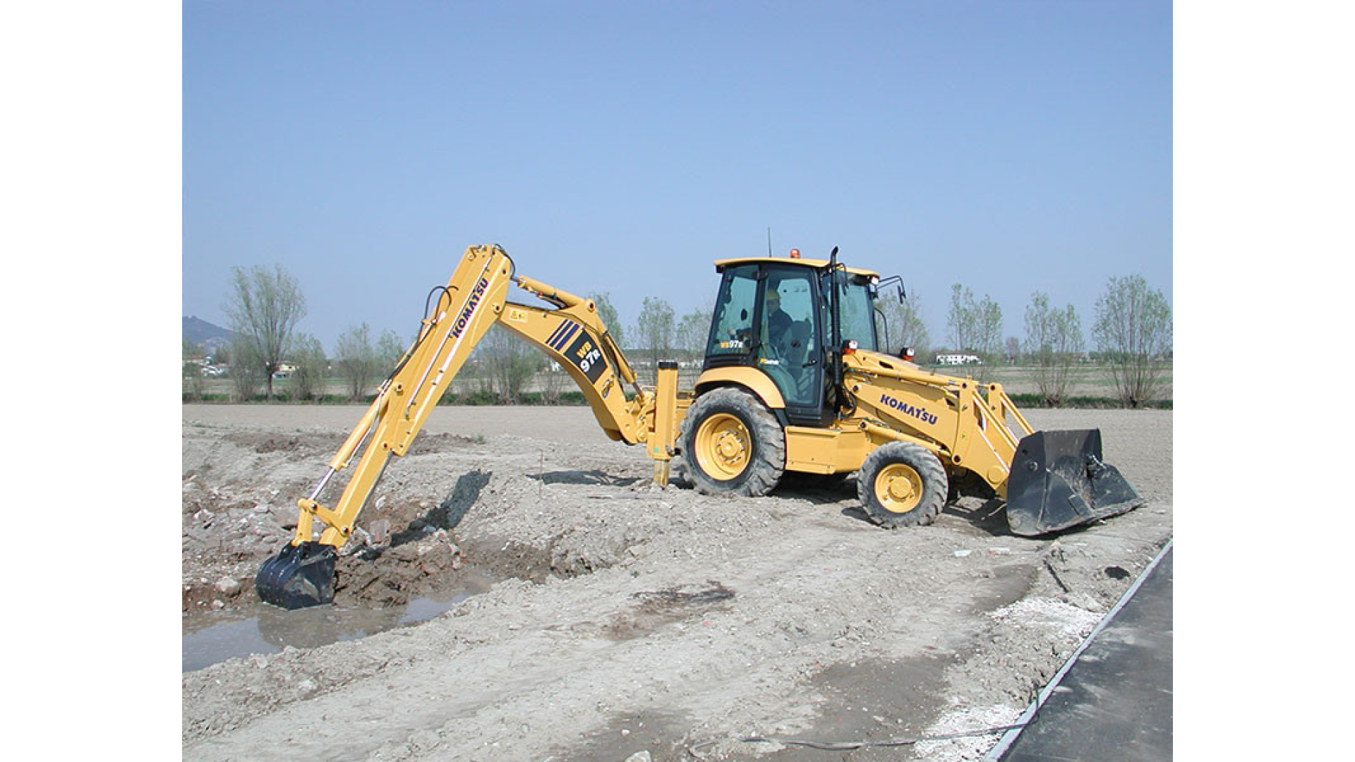 Terna KOMATSU WB97R-5
