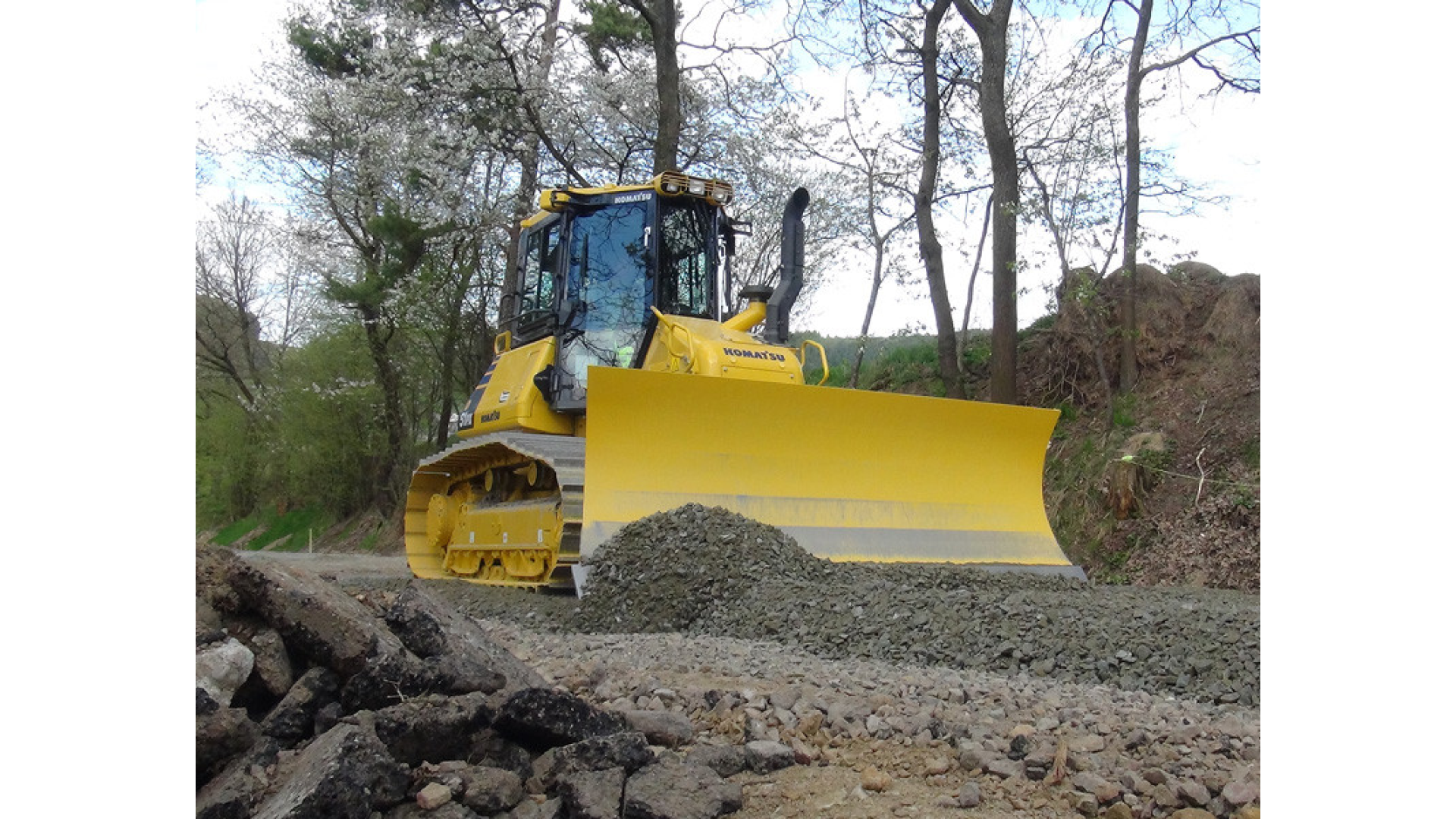 Dozer KOMATSU D51EX-24 e D51PX-24
