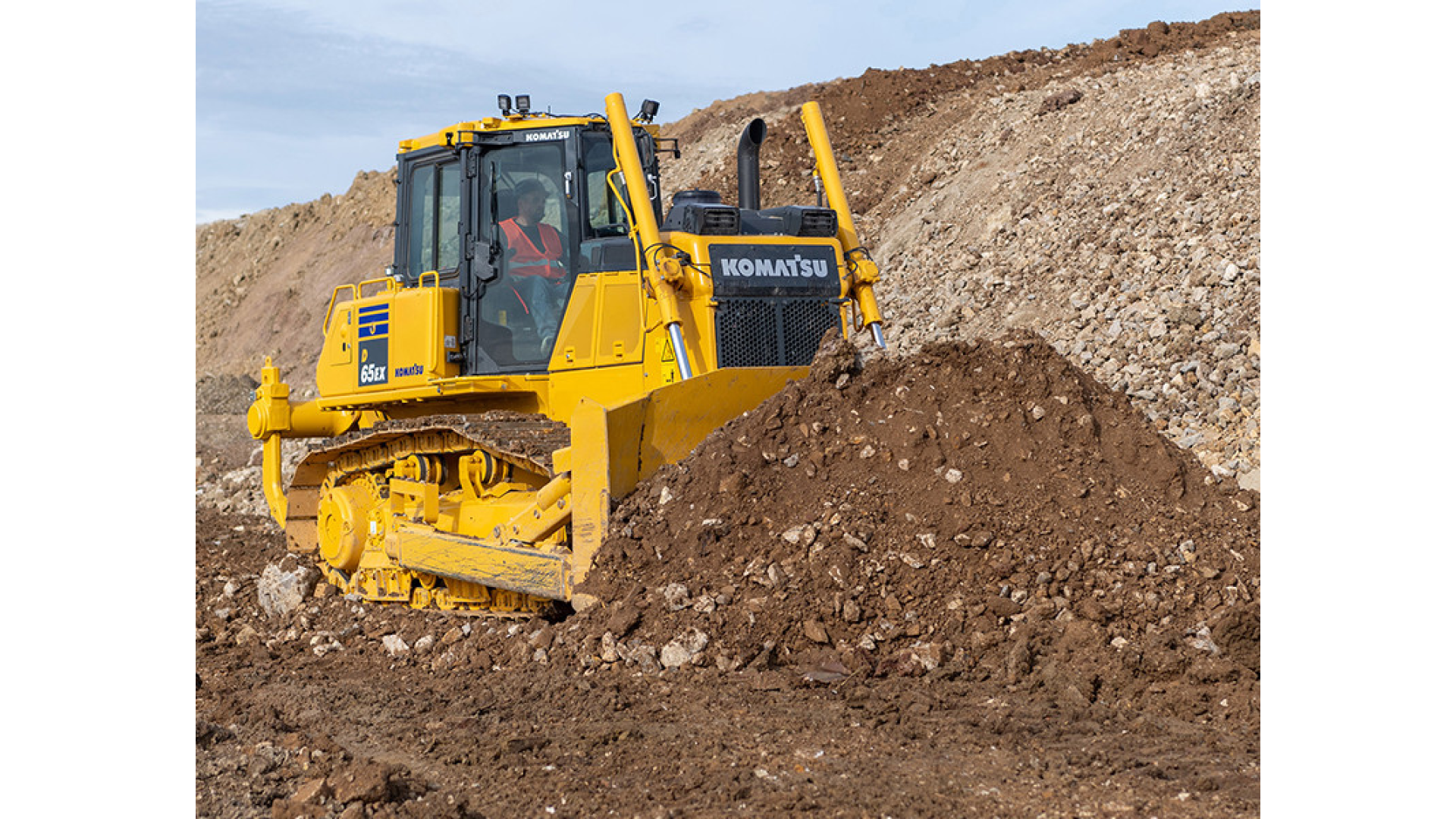 Dozer KOMATSU D65EX-18, D65WX-18 e D65PX-18