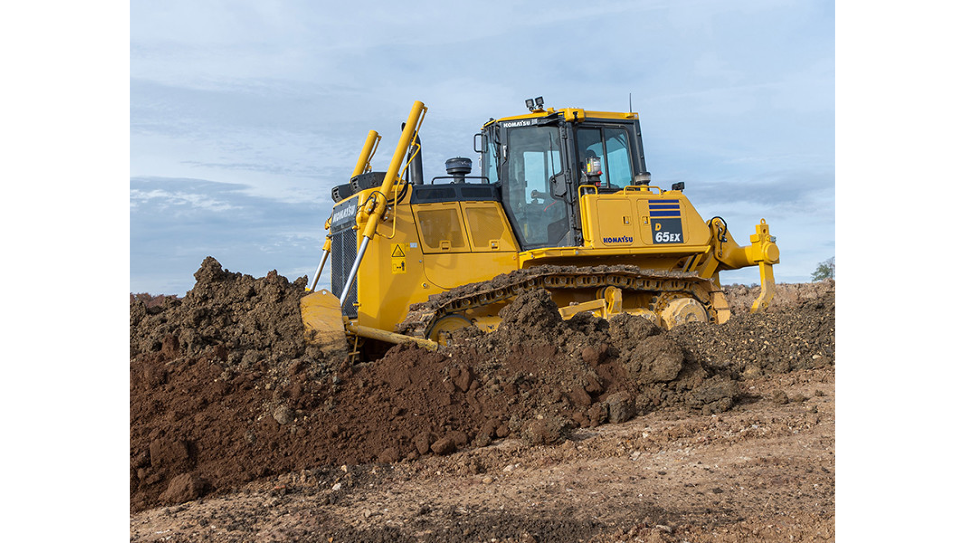 Dozer KOMATSU D65EX-18, D65WX-18 e D65PX-18