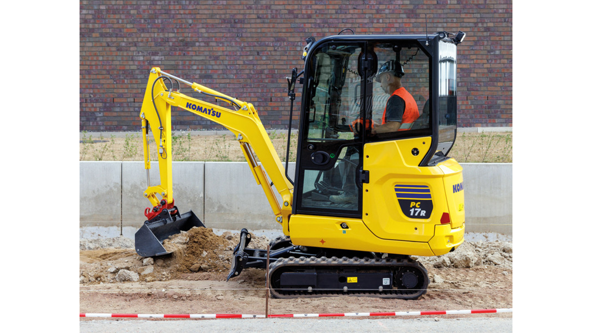 Miniescavatore KOMATSU PC17R-5