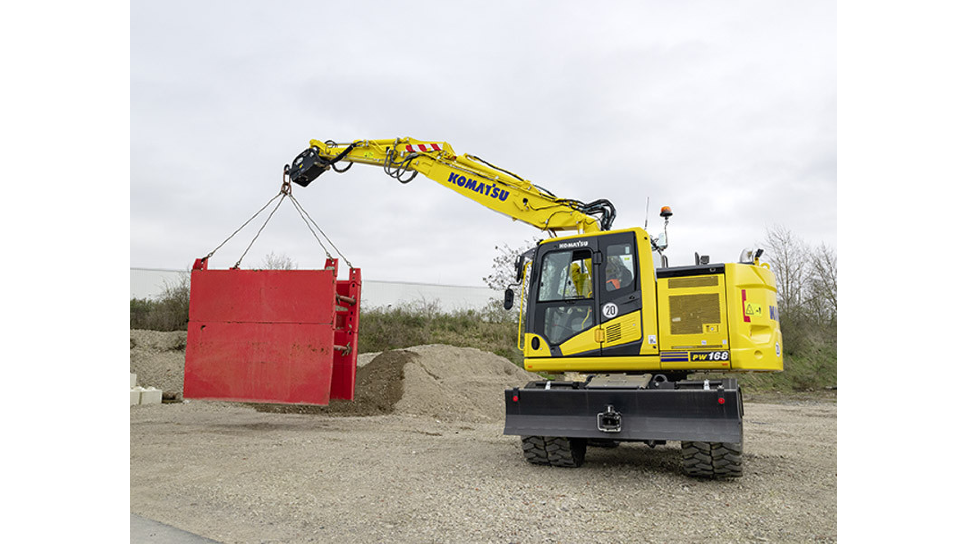 Escavatore KOMATSU PW168-11