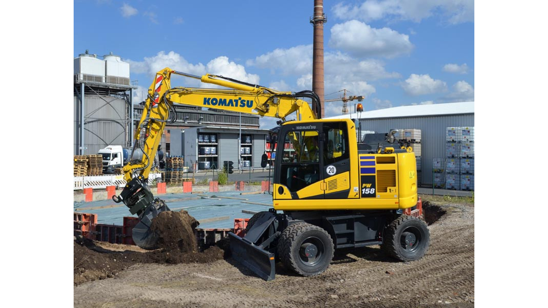 Escavatore KOMATSU PW158-11