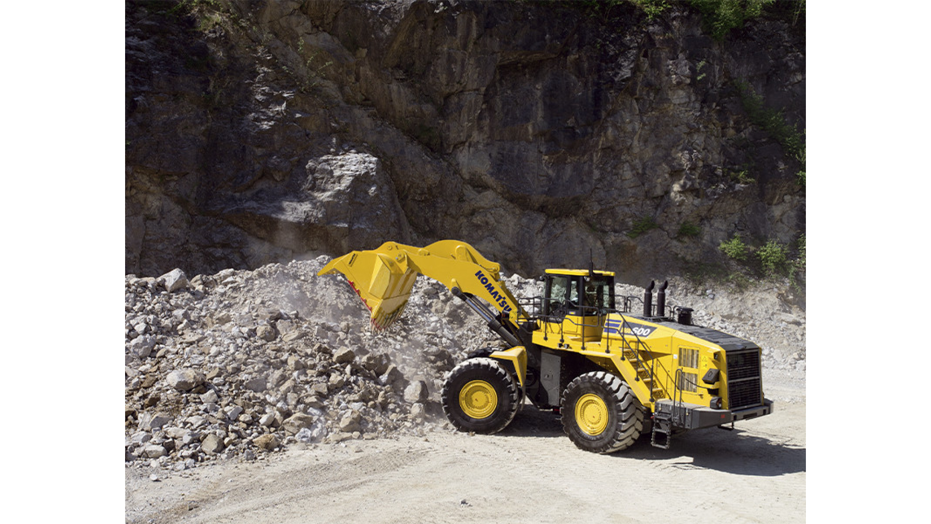 Pala Gommata KOMATSU WA600-8