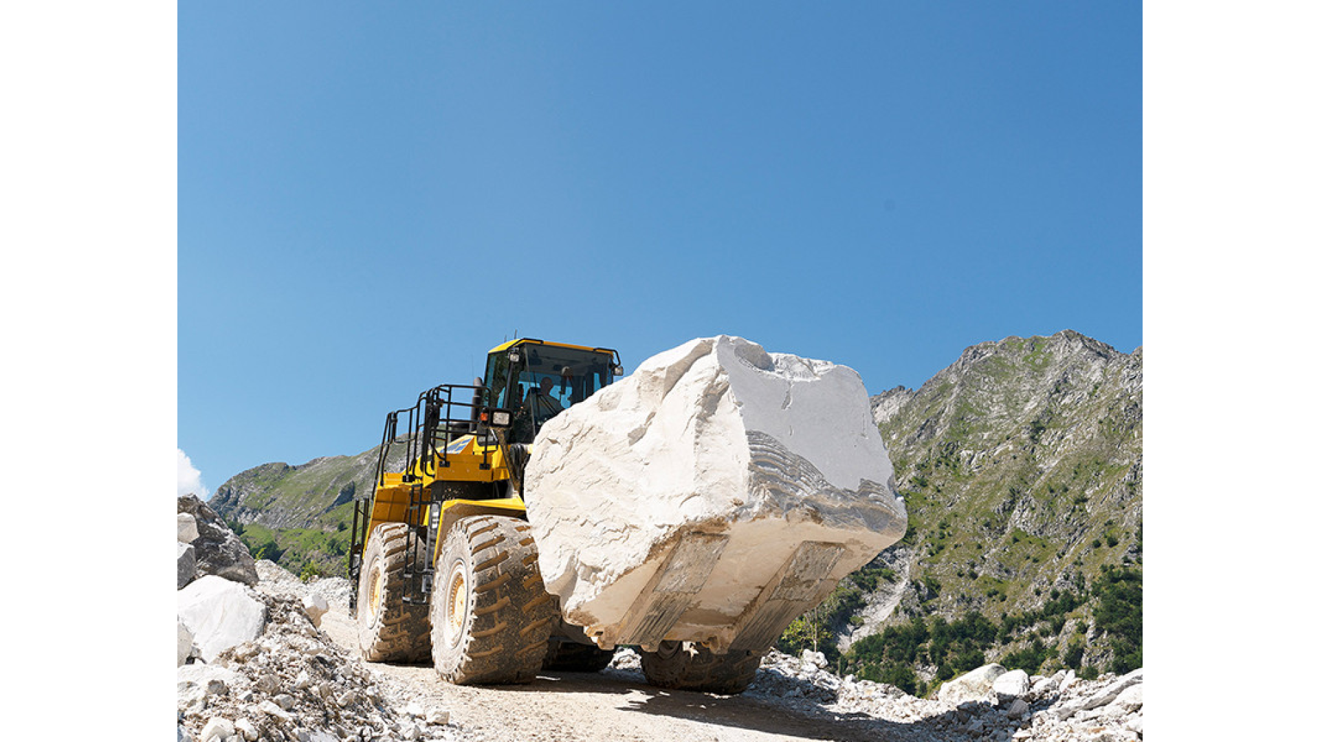Pala Gommata KOMATSU WA600-8 Stone Handler