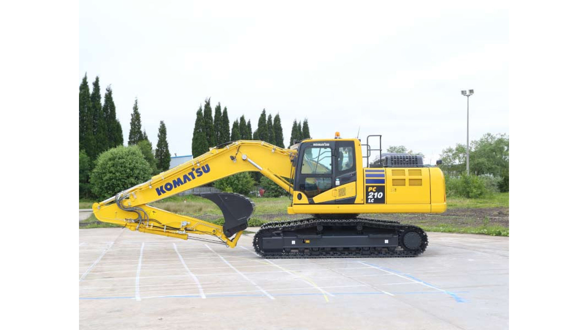 Escavatore KOMATSU PC210/LC/NLC-11
