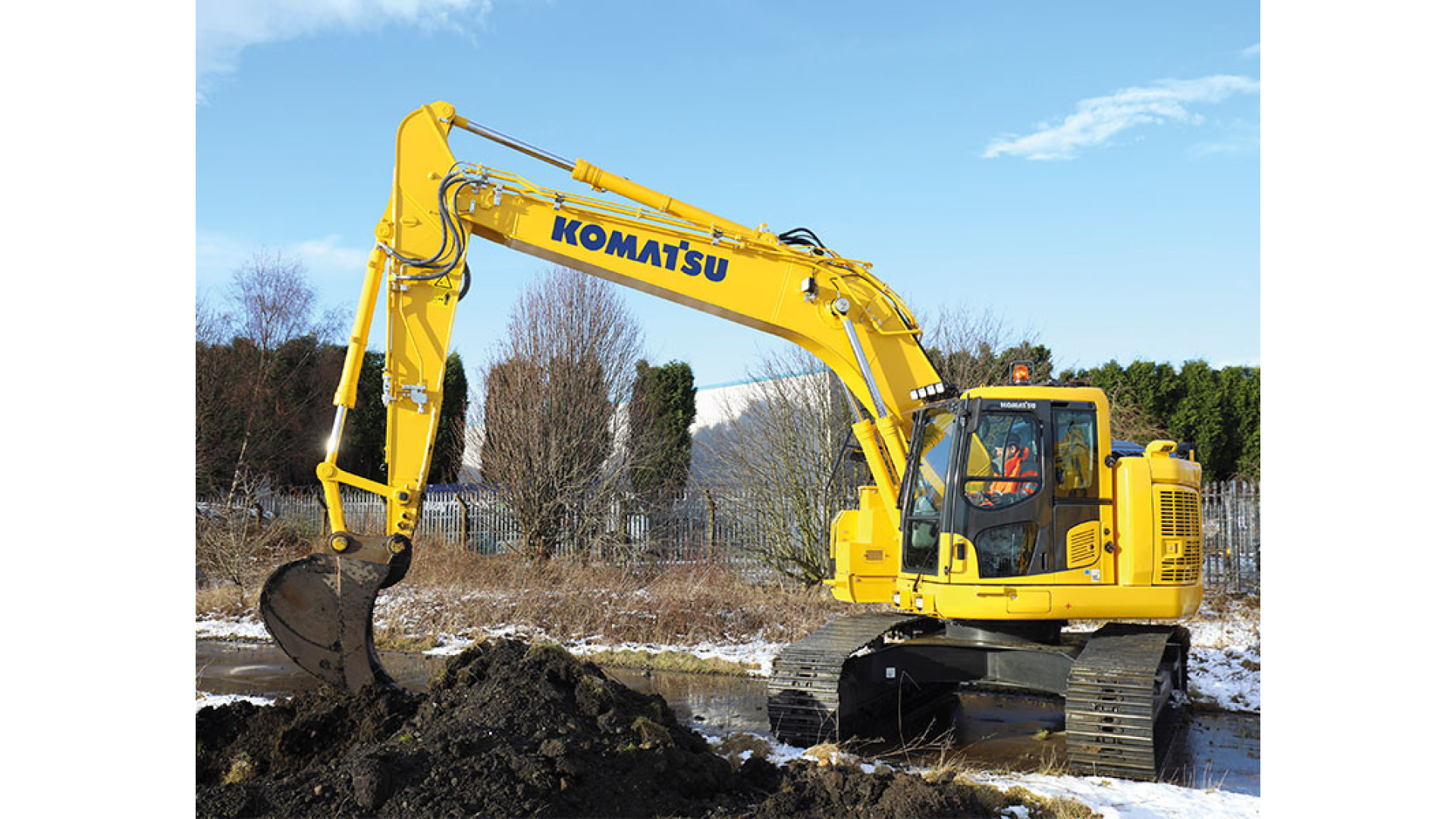 Escavatore KOMATSU PC228USLC-11