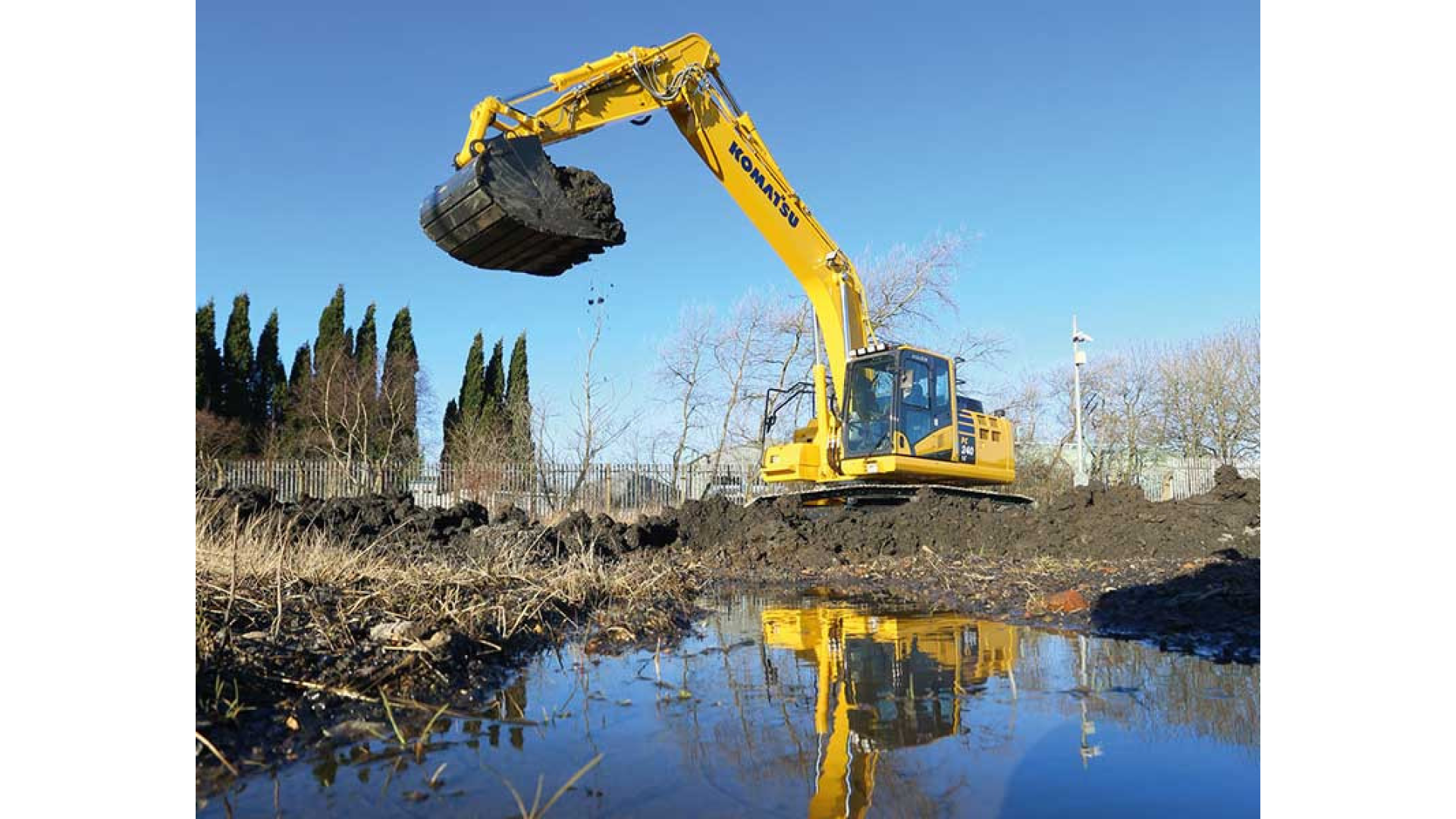Escavatore KOMATSU PC240LC/NLC-11