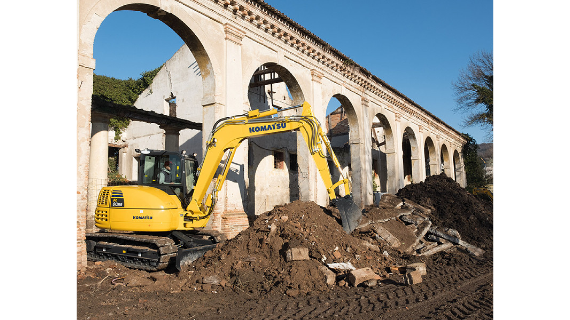 Escavatore KOMATSU PC80MR-5