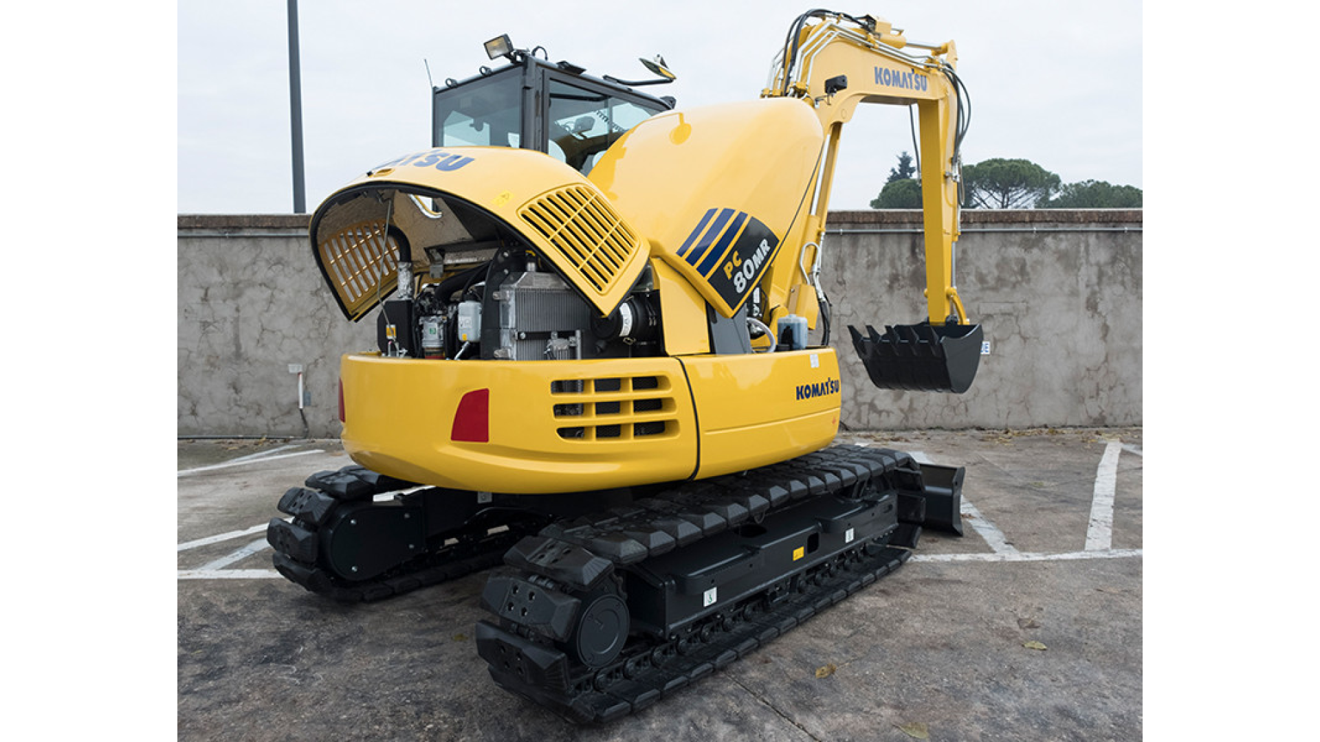 Escavatore KOMATSU PC80MR-5