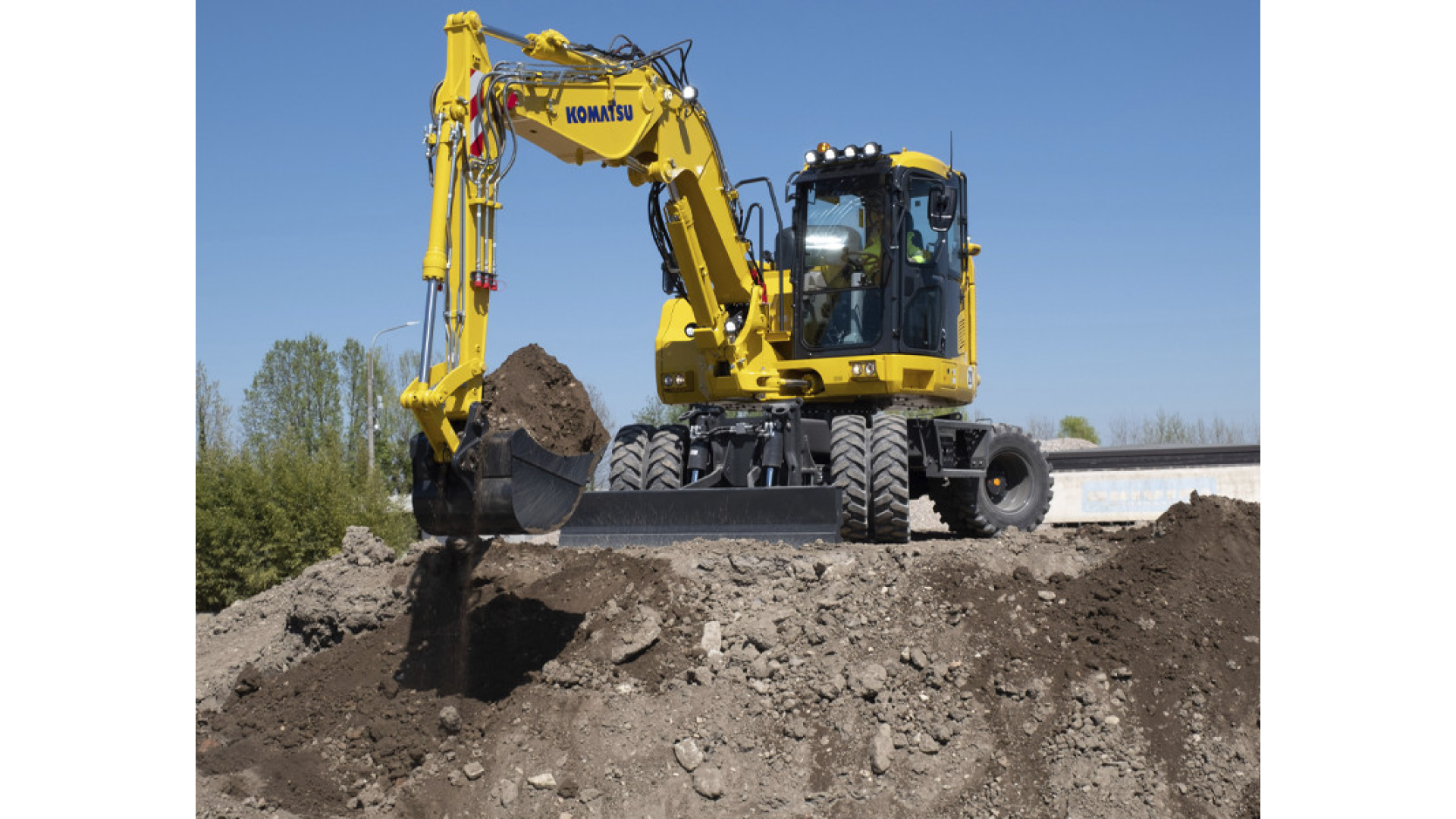 Escavatore KOMATSU PW138MR-11