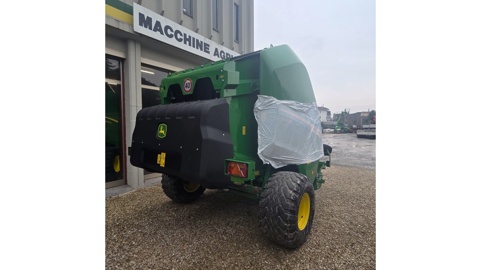 Rotopressa John Deere V452M