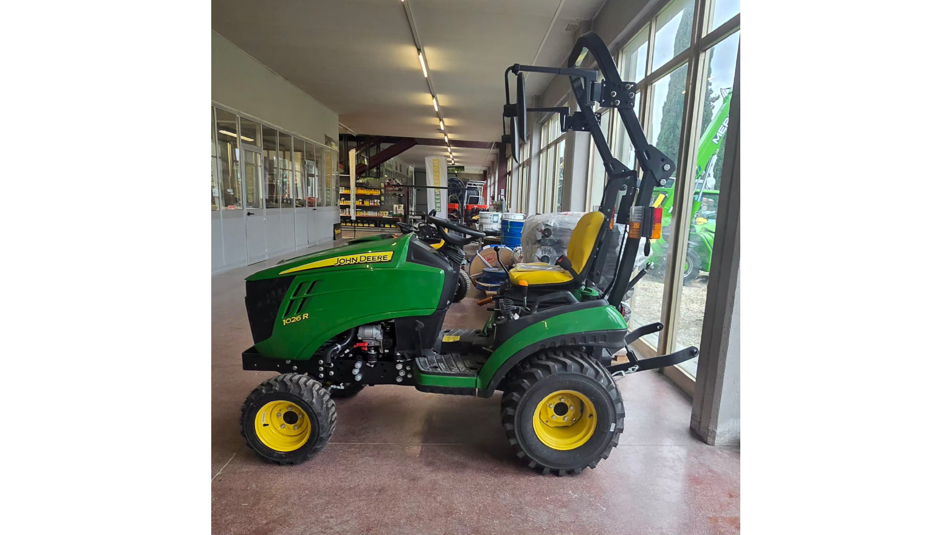 Trattore John Deere 1026R