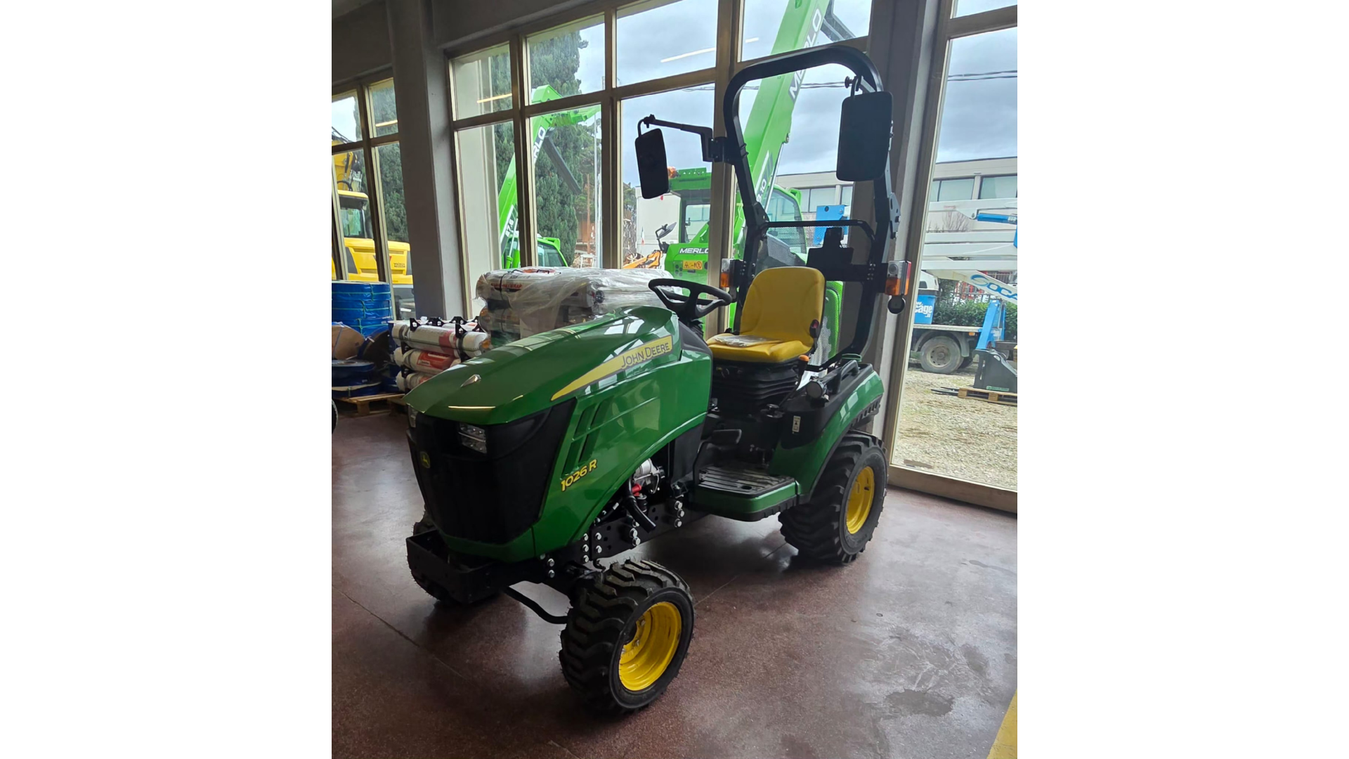 Trattore John Deere 1026R