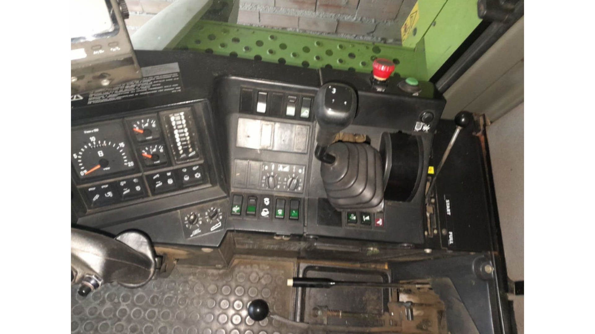 Mietitrebbia Claas DOMINATOR 198 H Usata
