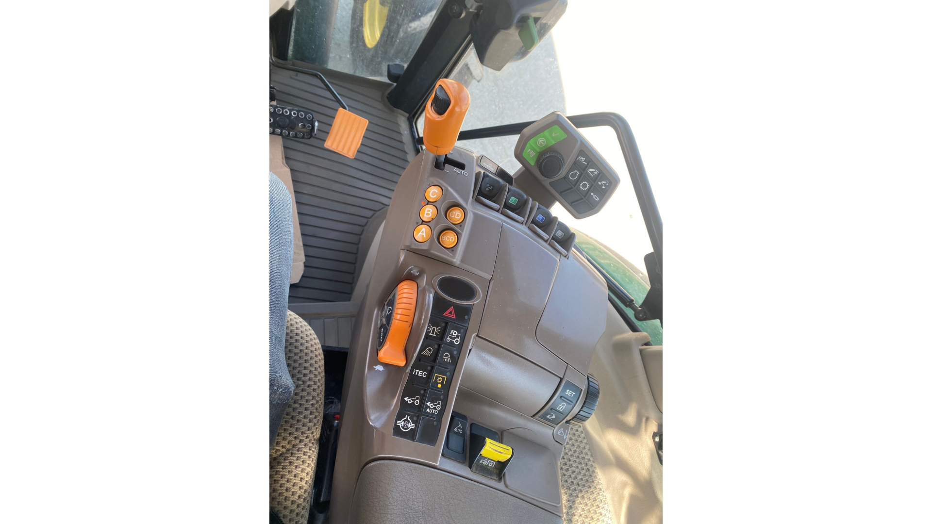 Trattore  John Deere 5125R usato