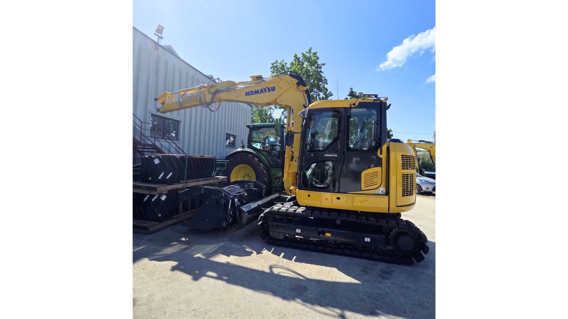 Escavatore KOMATSU PC88MR-11