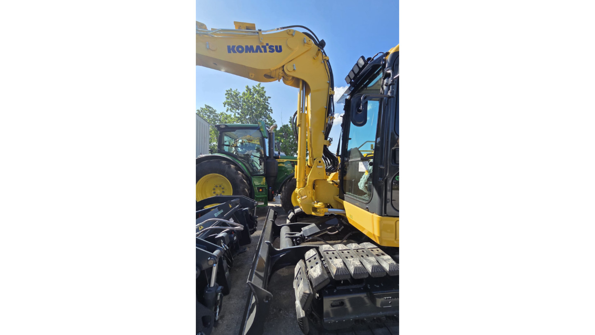 Escavatore KOMATSU PC88MR-11