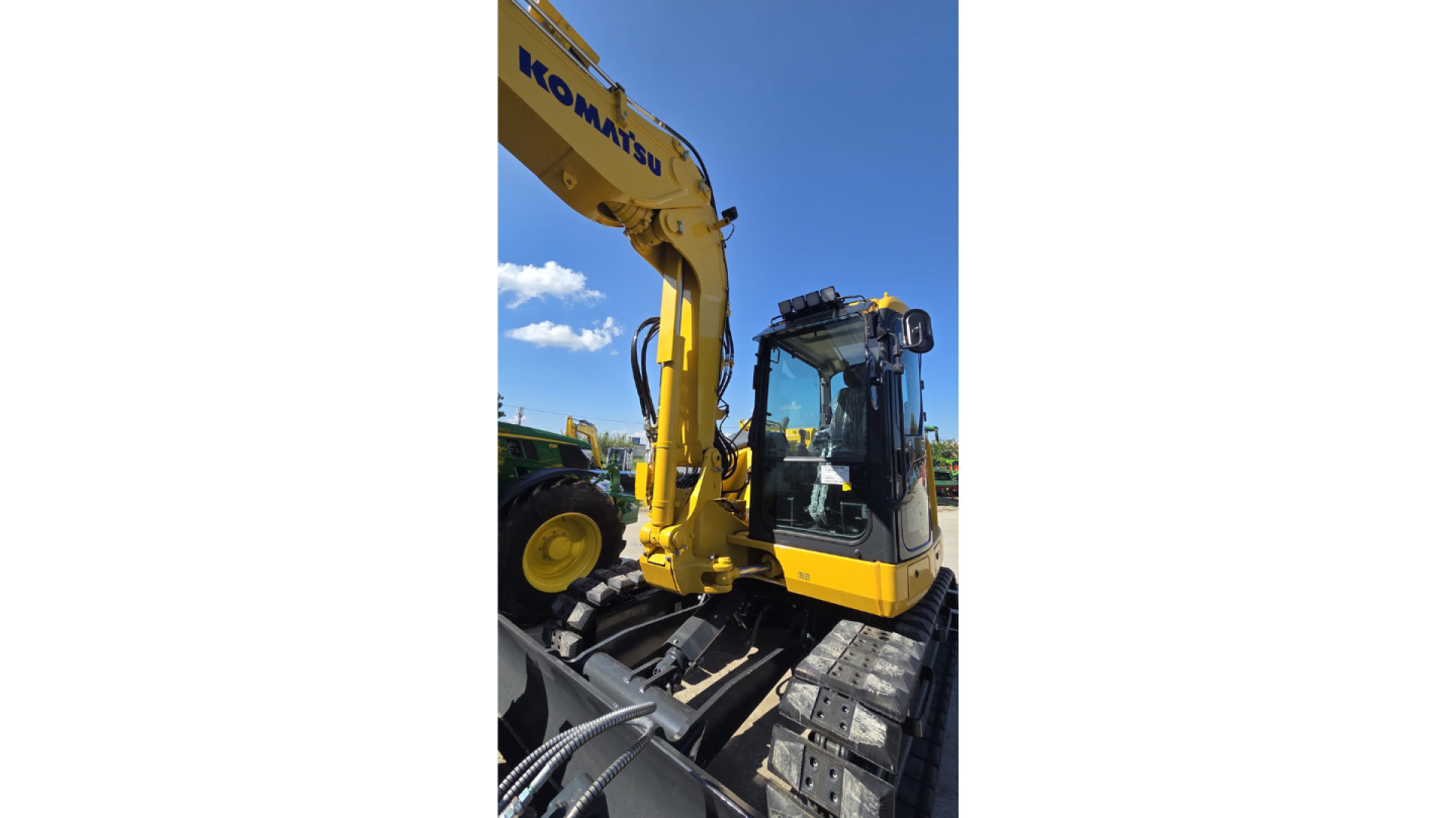 Escavatore KOMATSU PC88MR-11