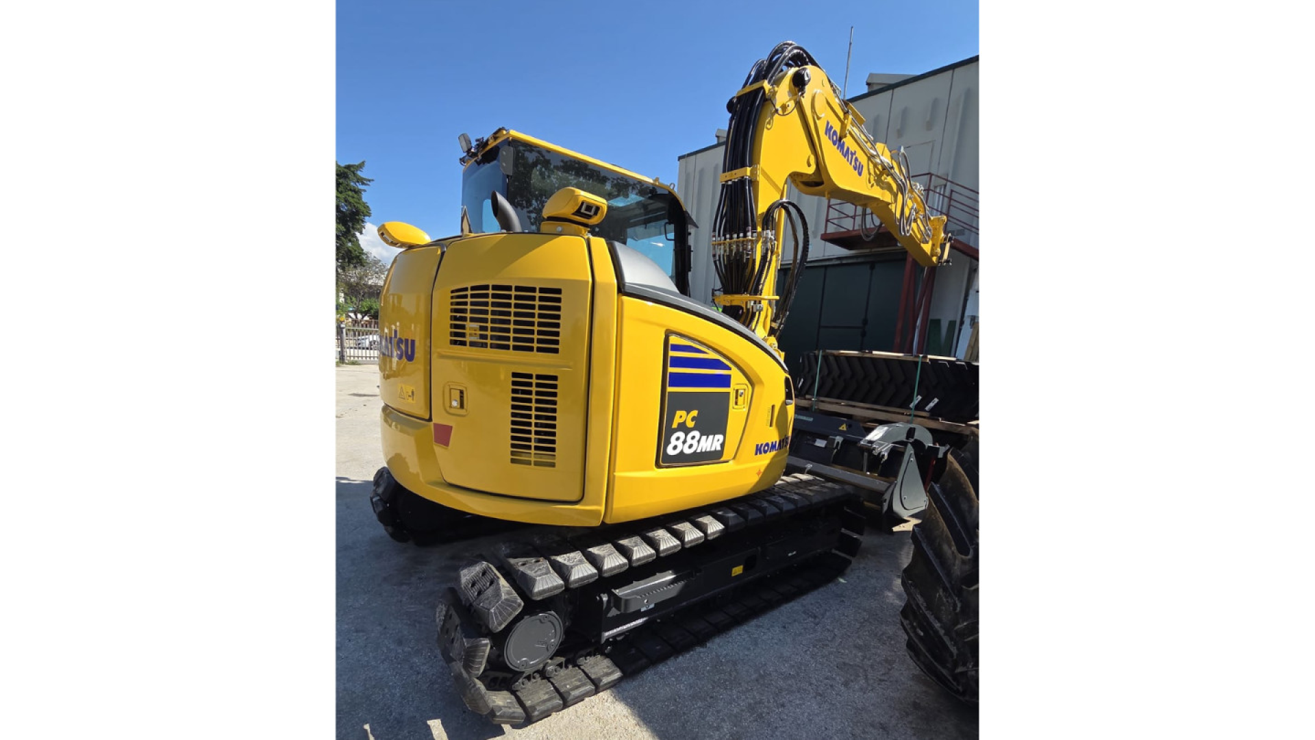 Escavatore KOMATSU PC88MR-11