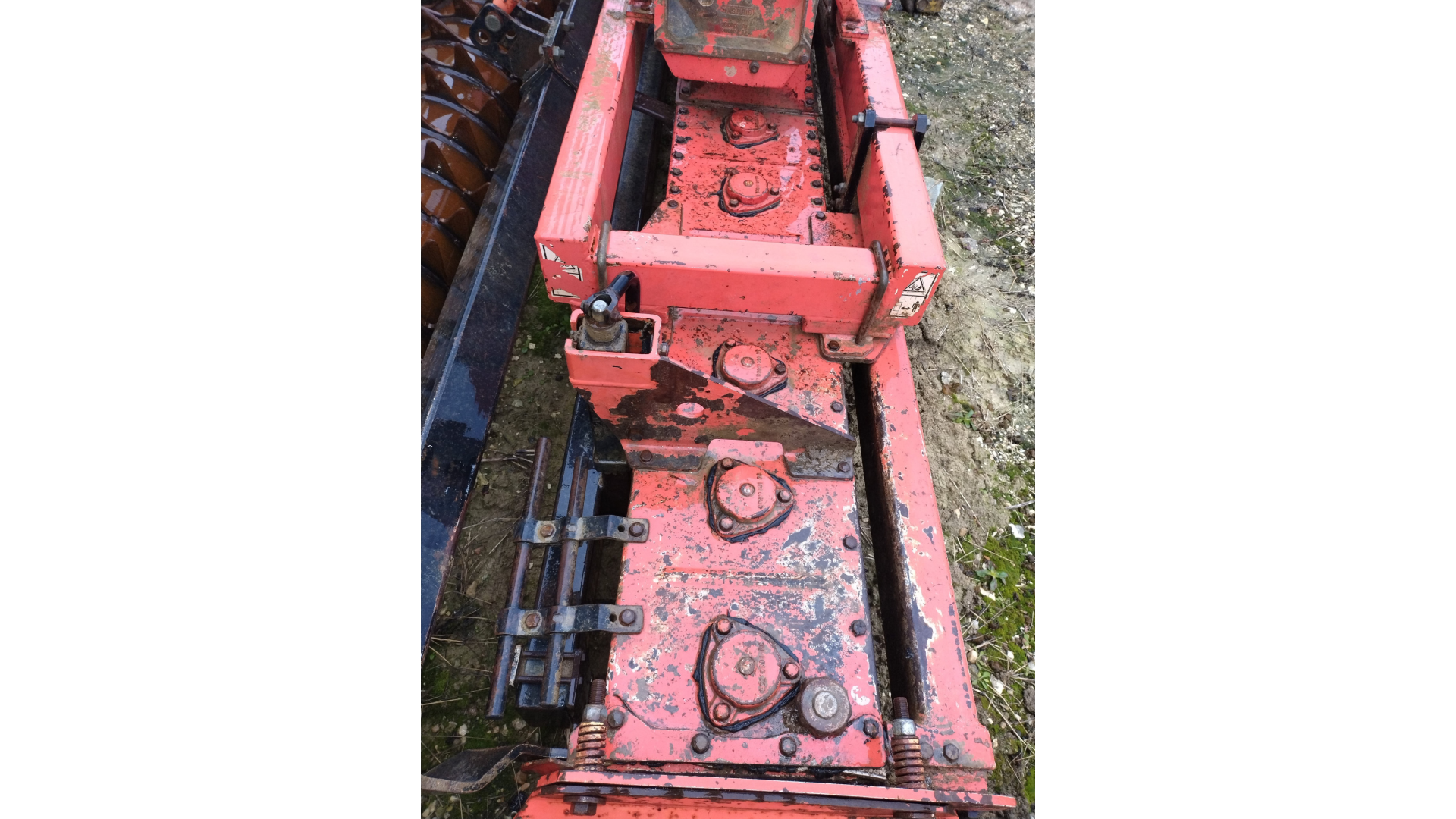 Erpice rotante maschio Aquila 6000 Usata