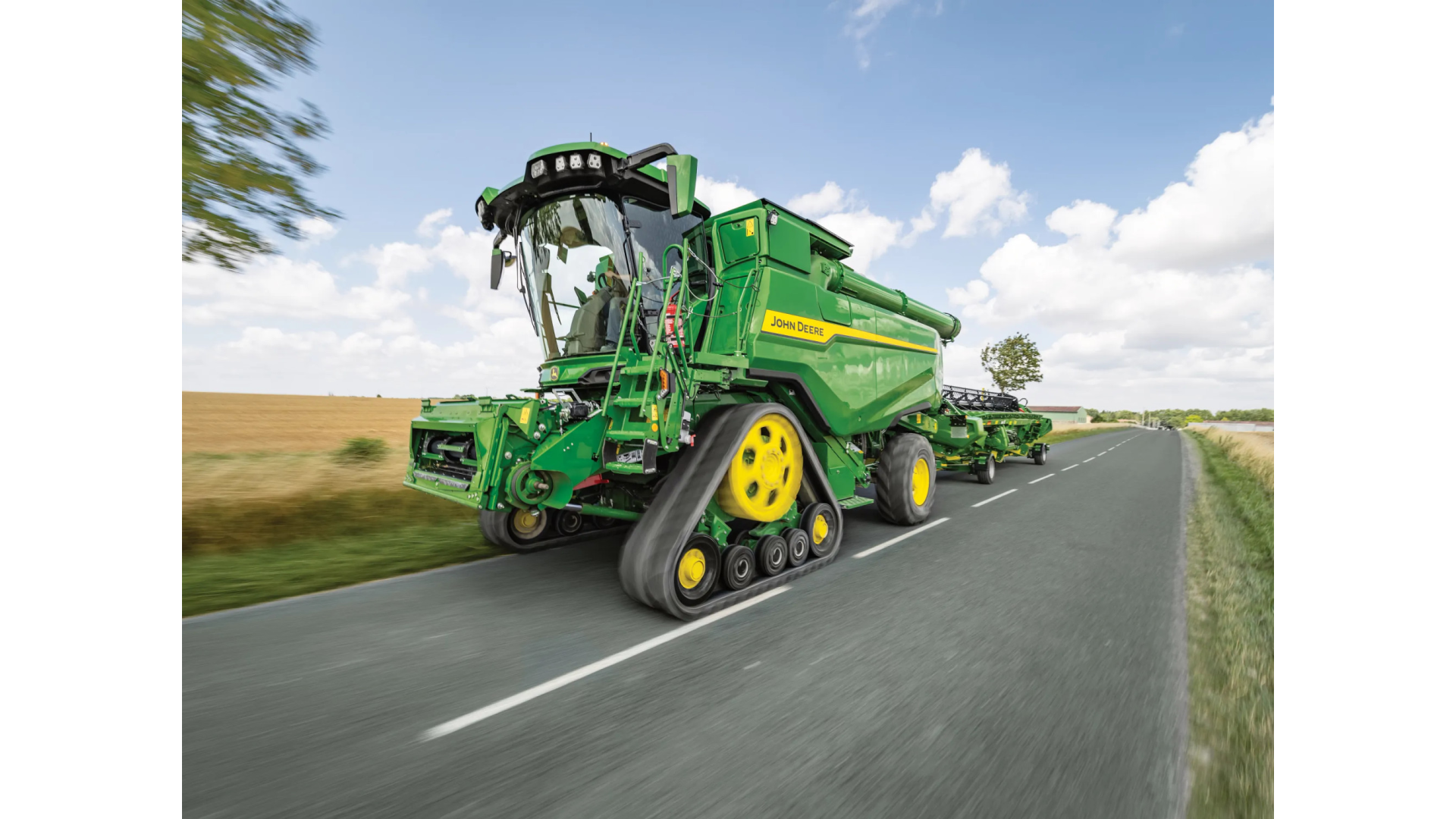 Mietitrebbia John Deere T6 700