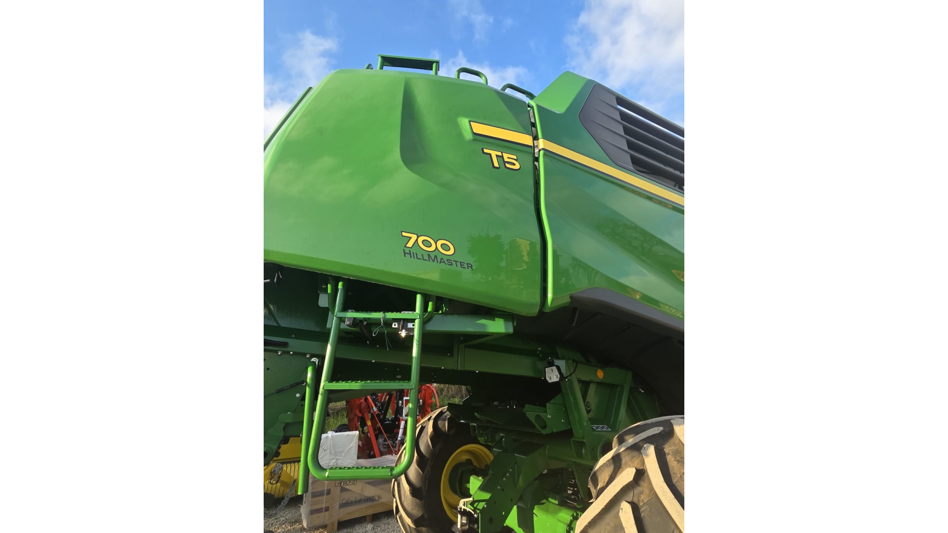 Mietitrebbia John Deere T5 700