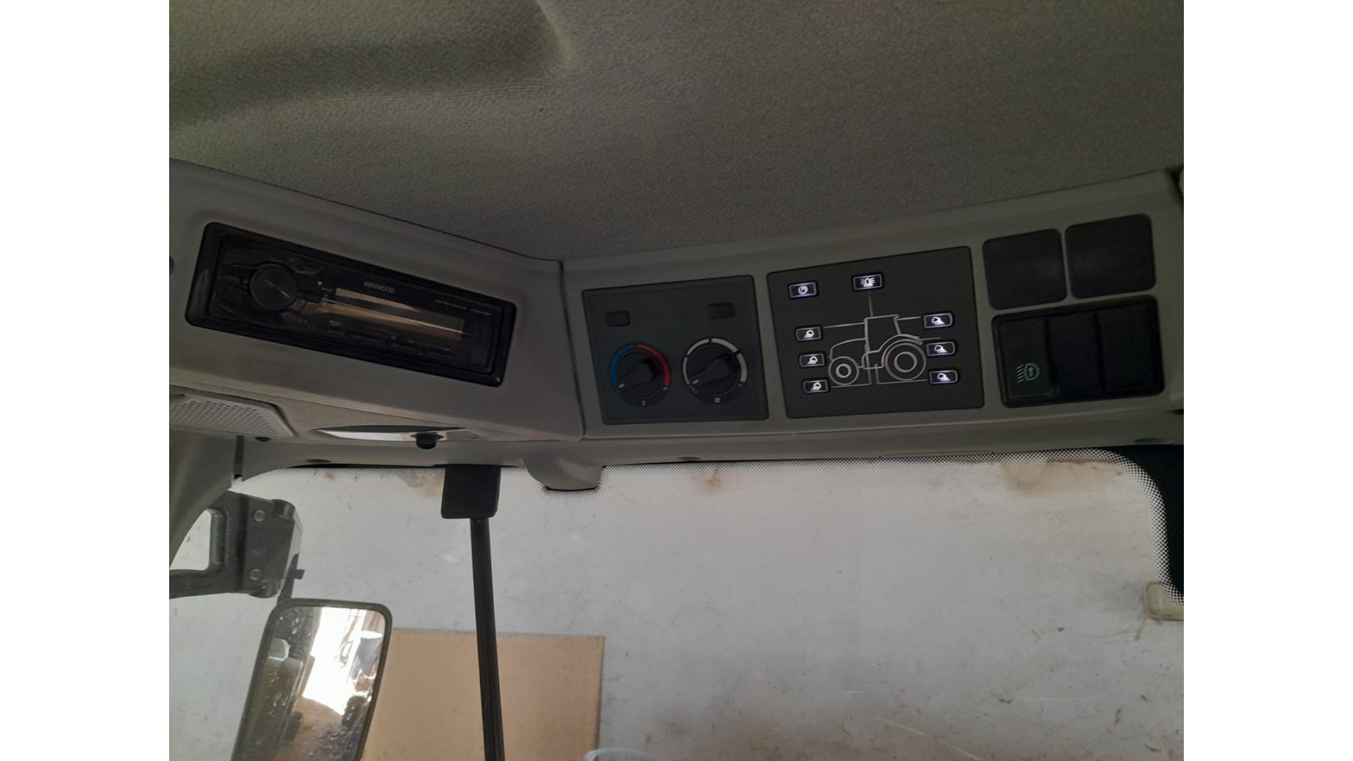 Trattore Claas Arion 640 CIS Usato