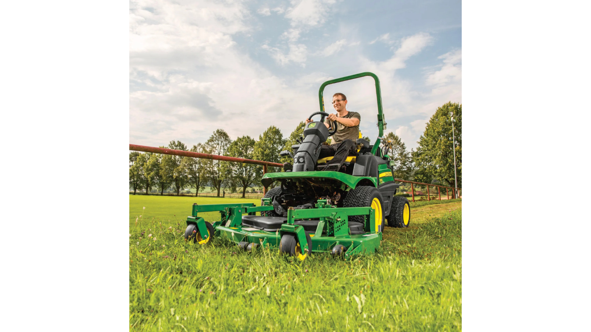 Tosaerba Frontale John Deere 1570