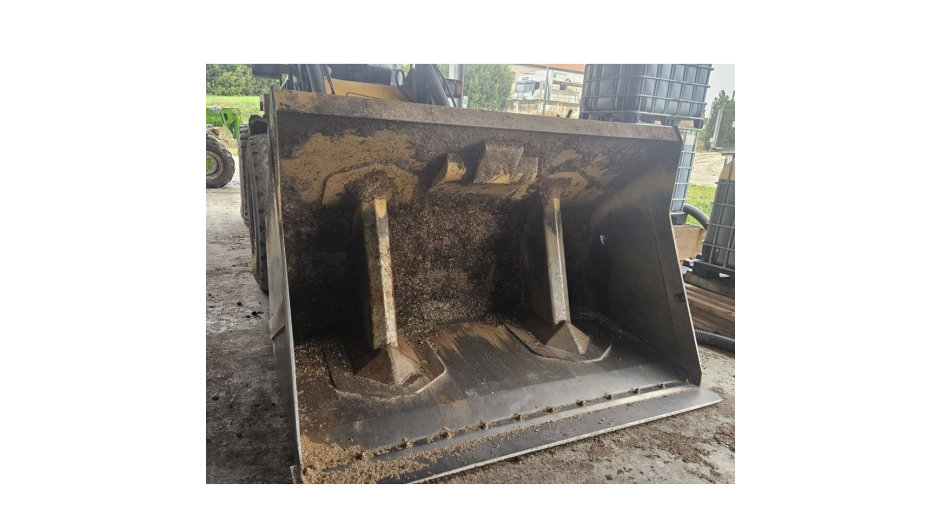Pala gommata JCB 426HT Usata