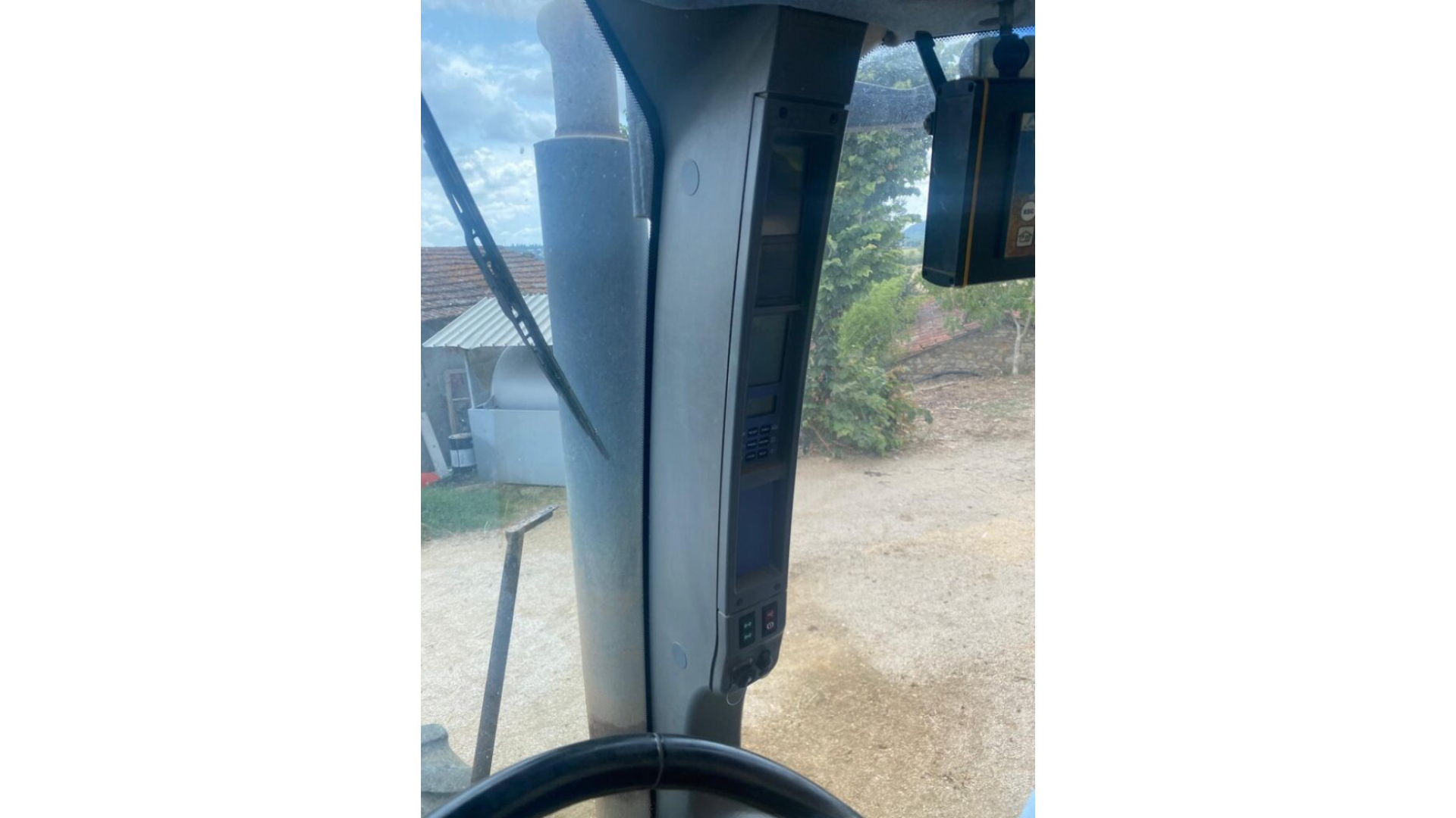 Trattore New Holland TG255 Usato