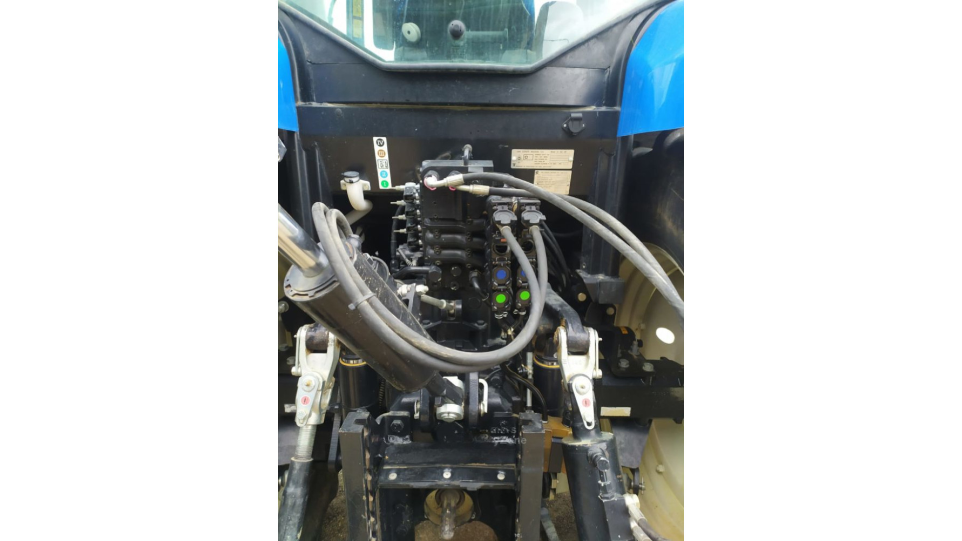 Trattore New Holland T6.155 EC Usato