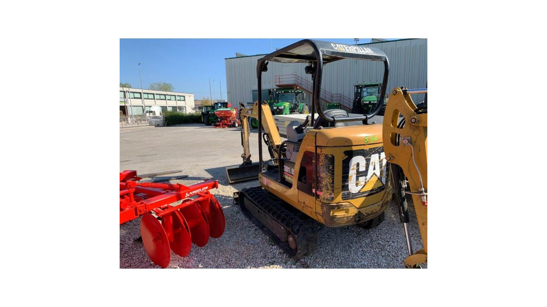 Miniescavatore Caterpillar 301.8 C usato