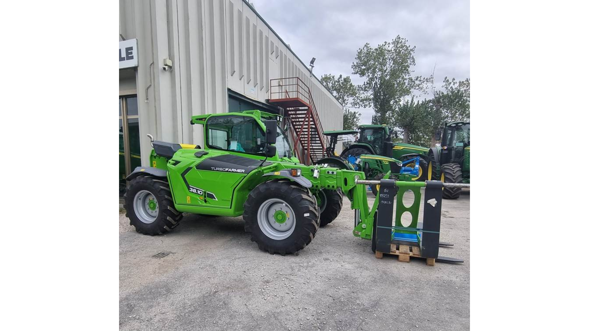 Merlo TurboFarmer 38.10 CS 136