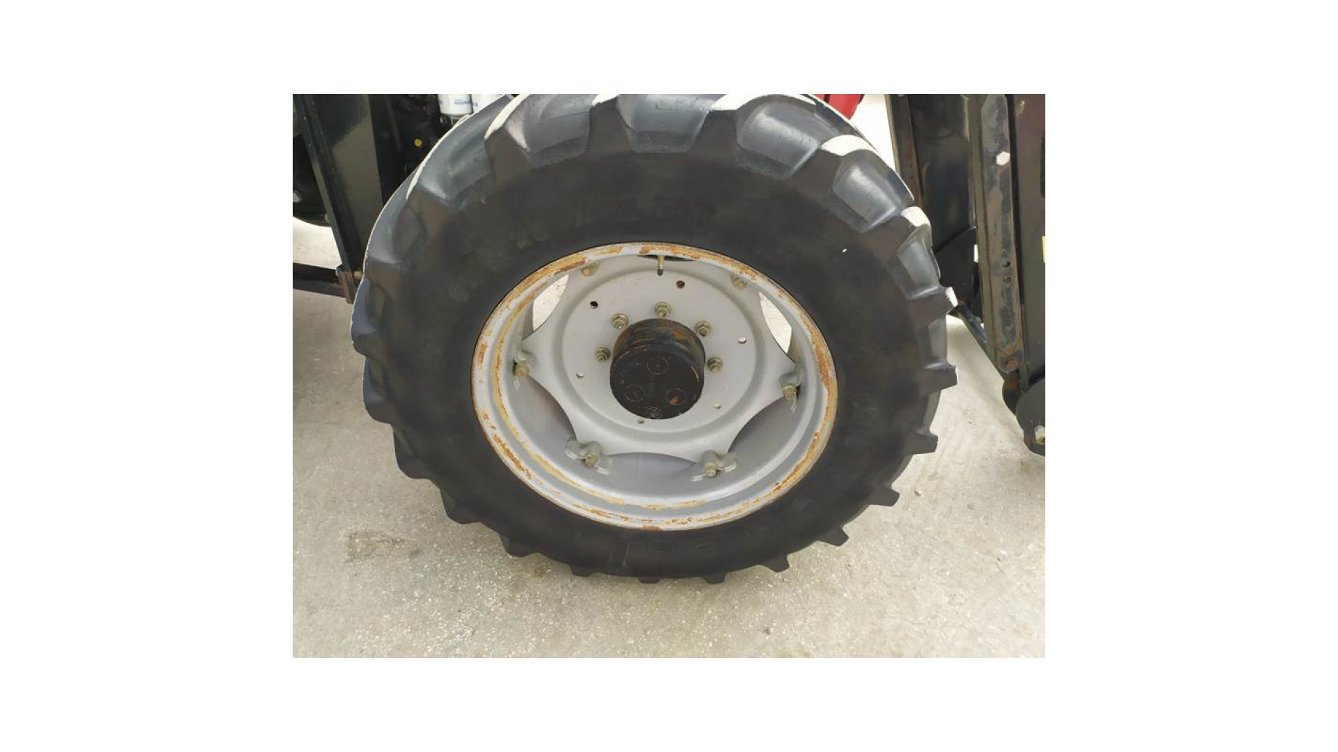 Trattore Massey Ferguson 5465 usato