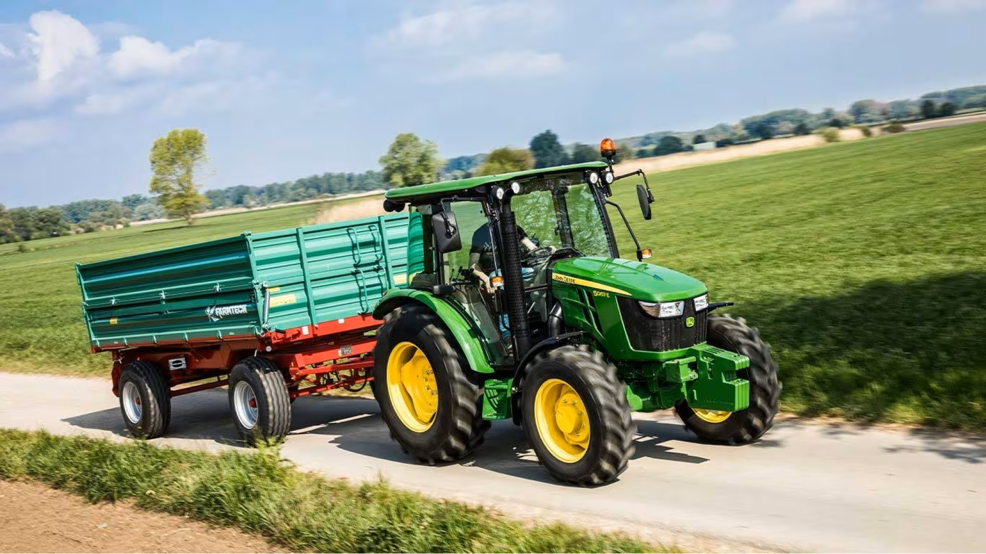 Trattore John Deere 5067E