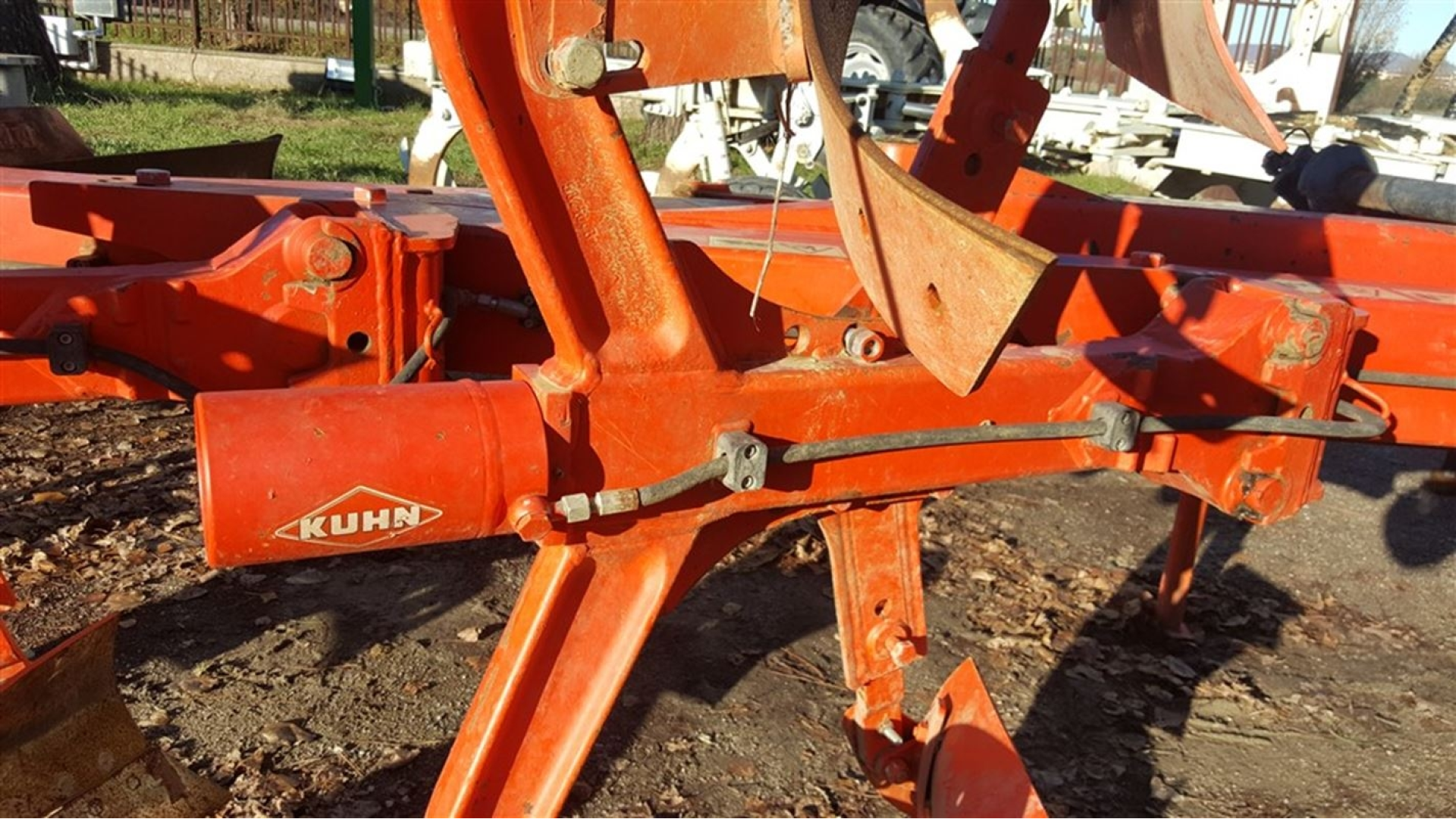 Aratro Kuhn Multimaster 1820L usato