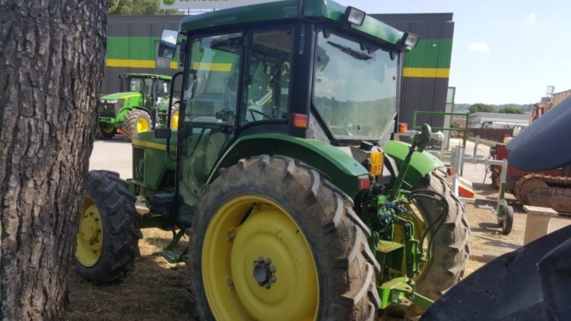 Trattore John Deere 5400 usato