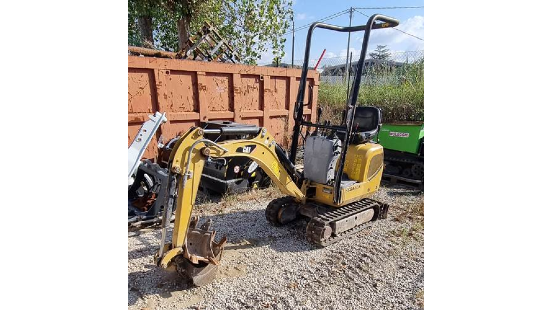 Noleggio Miniescavatore Cat 300.9