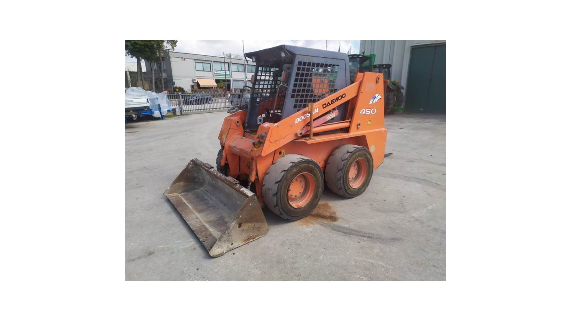 Minipala Daewoo Doosan 450 usata