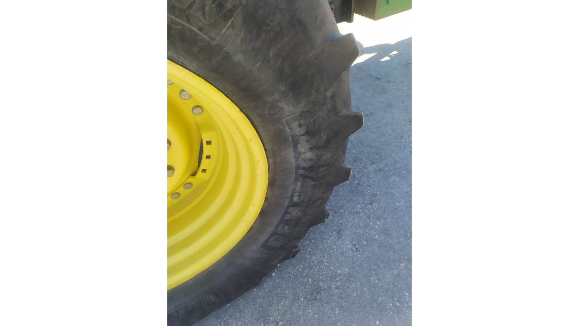 Trattore John Deere 7810 usato