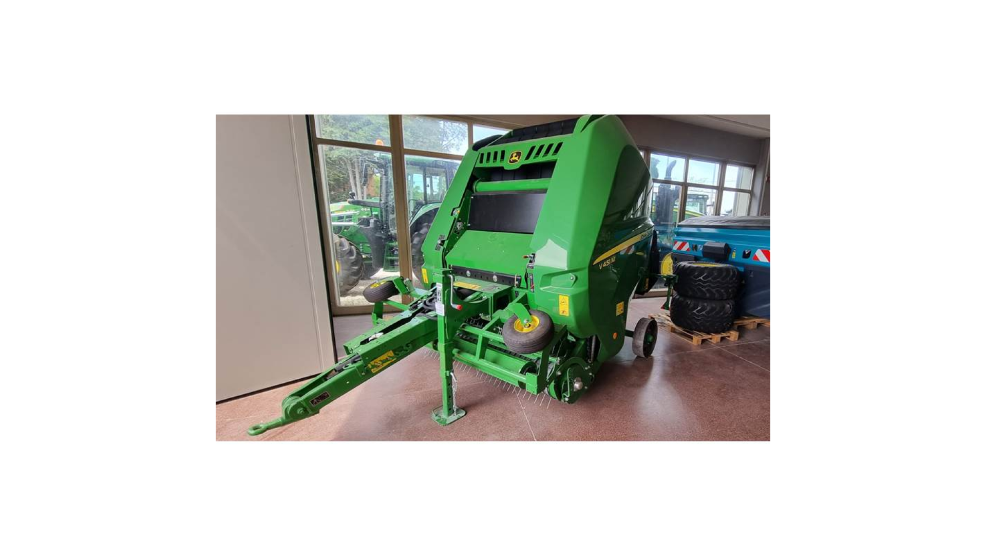 Rotopressa John Deere V451M