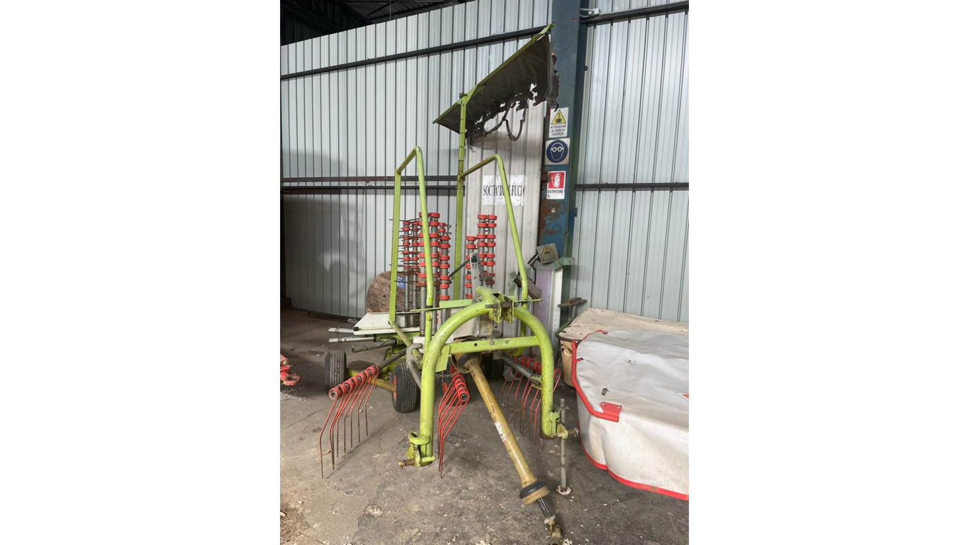 Ranghinatore Claas Liner 430S usato