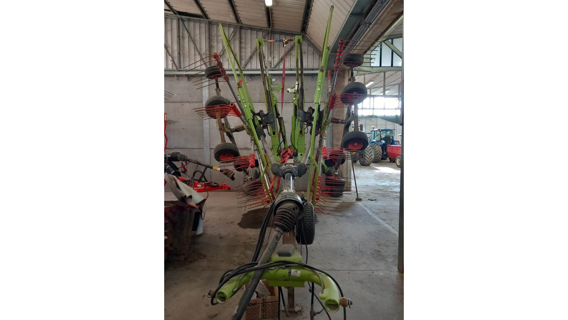 Ranghinatore Claas Liner 2900 usato