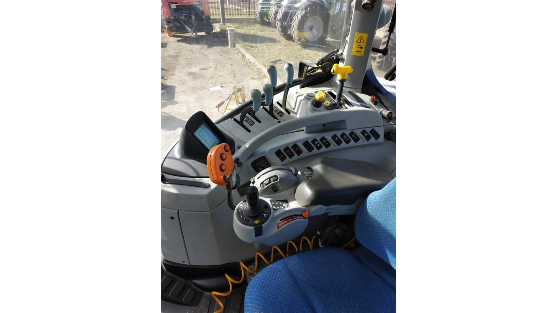 Trattore New Holland T7 260 usato