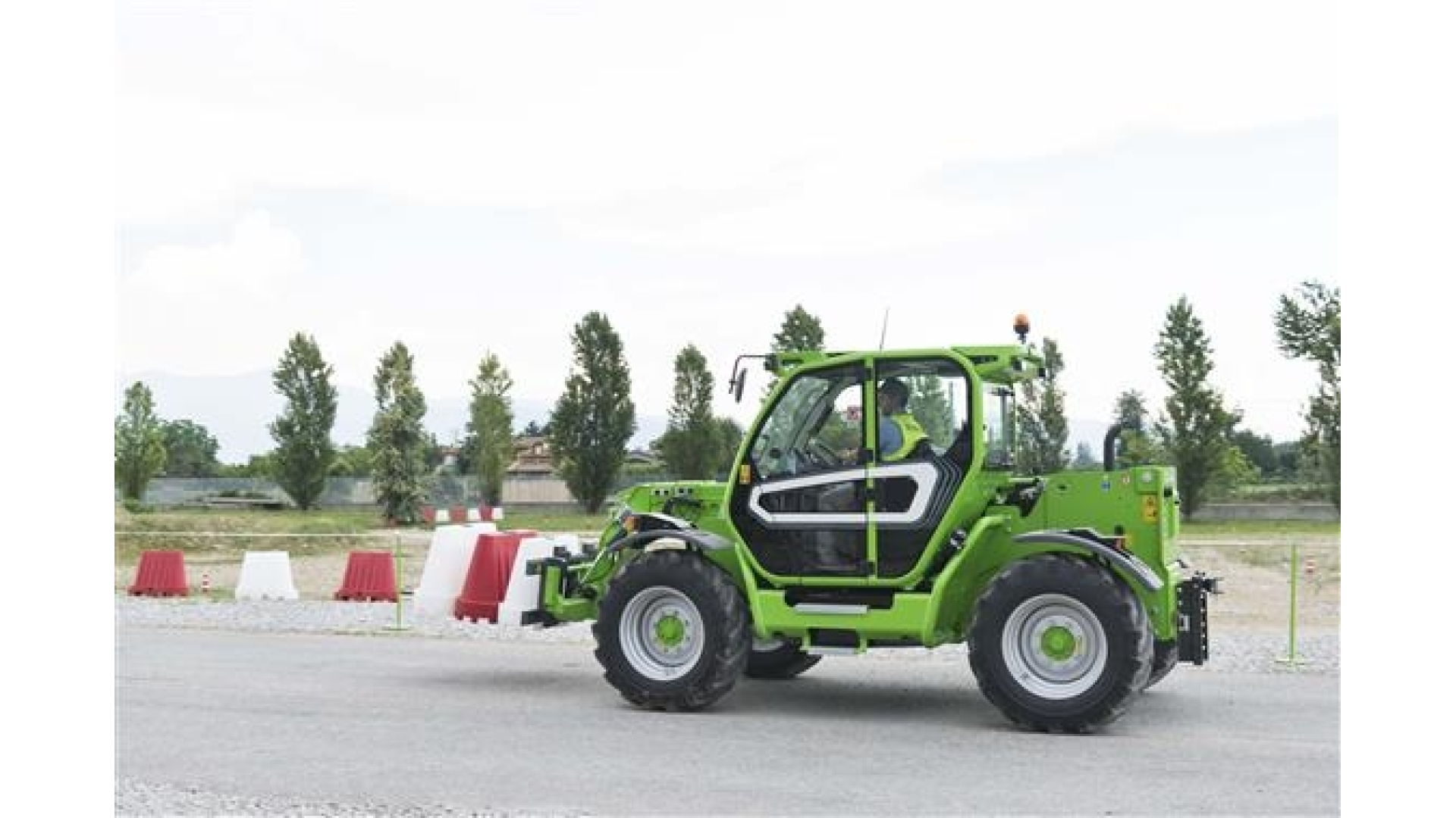 Merlo TurboFarmer 42.7 TT CS 145 CVTronic