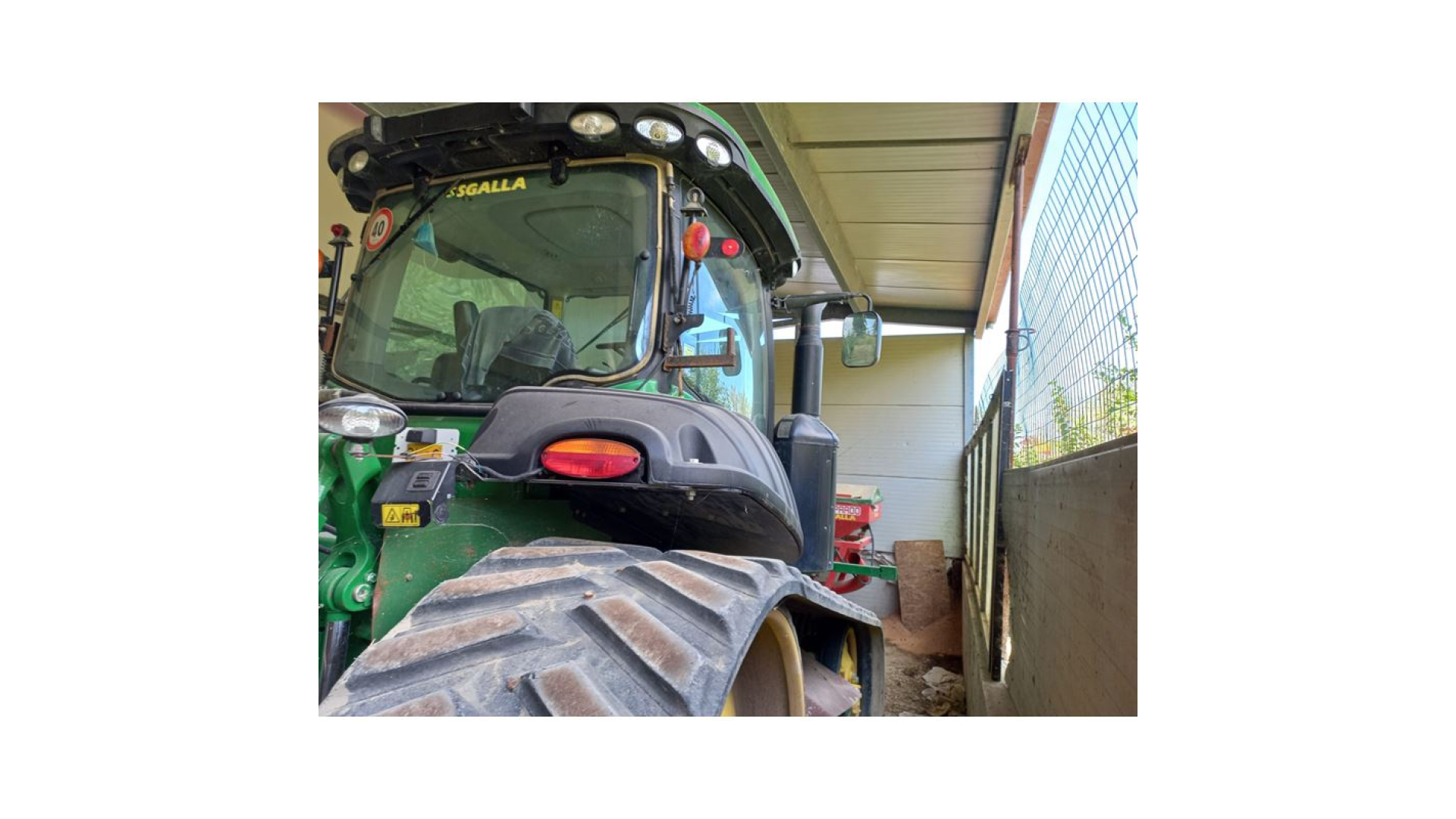 Trattore John Deere 8335RT usato