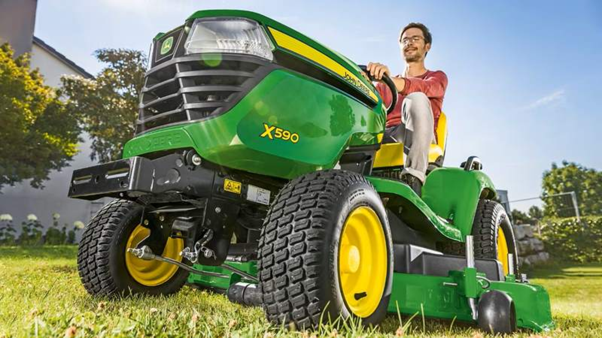 Trattorino John Deere X590